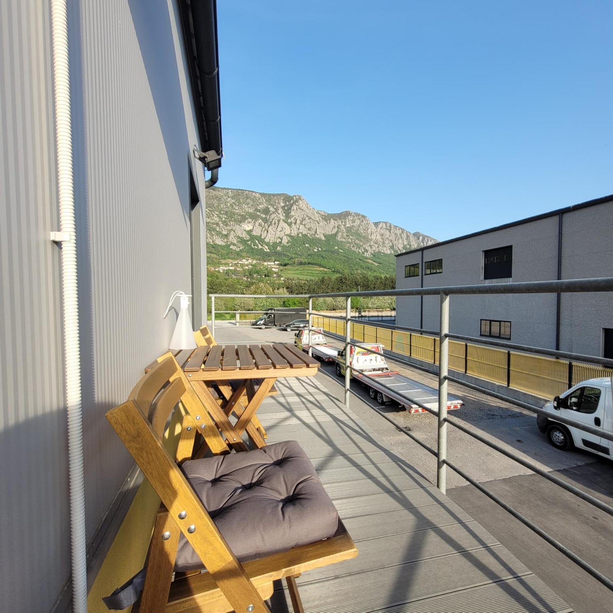 Apartment Stucin Vipava Exteriör bild